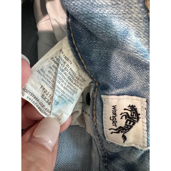 Wrangler Women's Bootcut Jeans Light Wash MID-Rise Size 5 (30" INSEAM ALTERED) - Picture 8 of 8